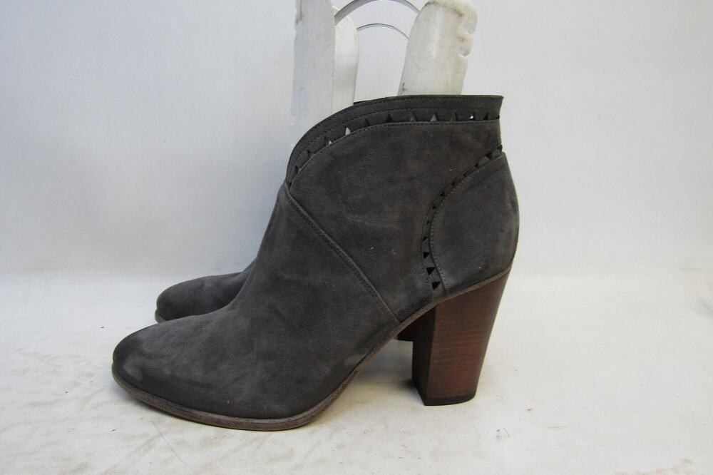 Vince Camuto Womens Size 10 M Gray Suede Zip Ankle Heeled Fashion Boots Bootie